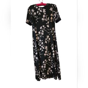 Chaus Floral Black and White Women's Dress. Size 8.